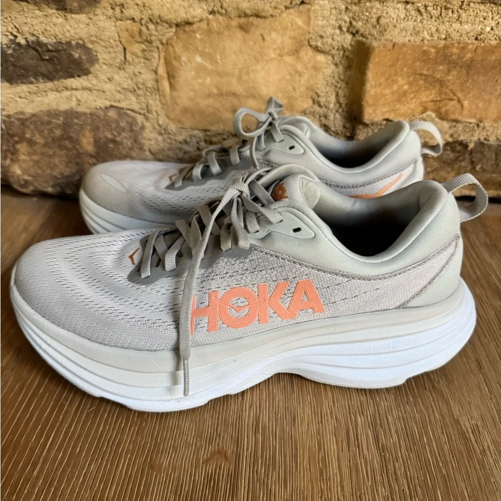 Hoka Bondi 8 Gray Harbor Mist/ Luna rock sz 9 women’s good cond price firm!